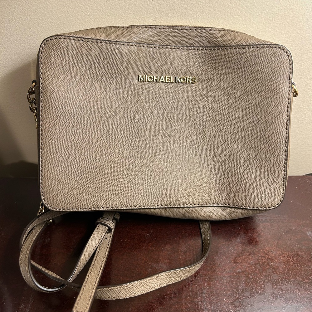 Michael Kors Crossbody Bag
